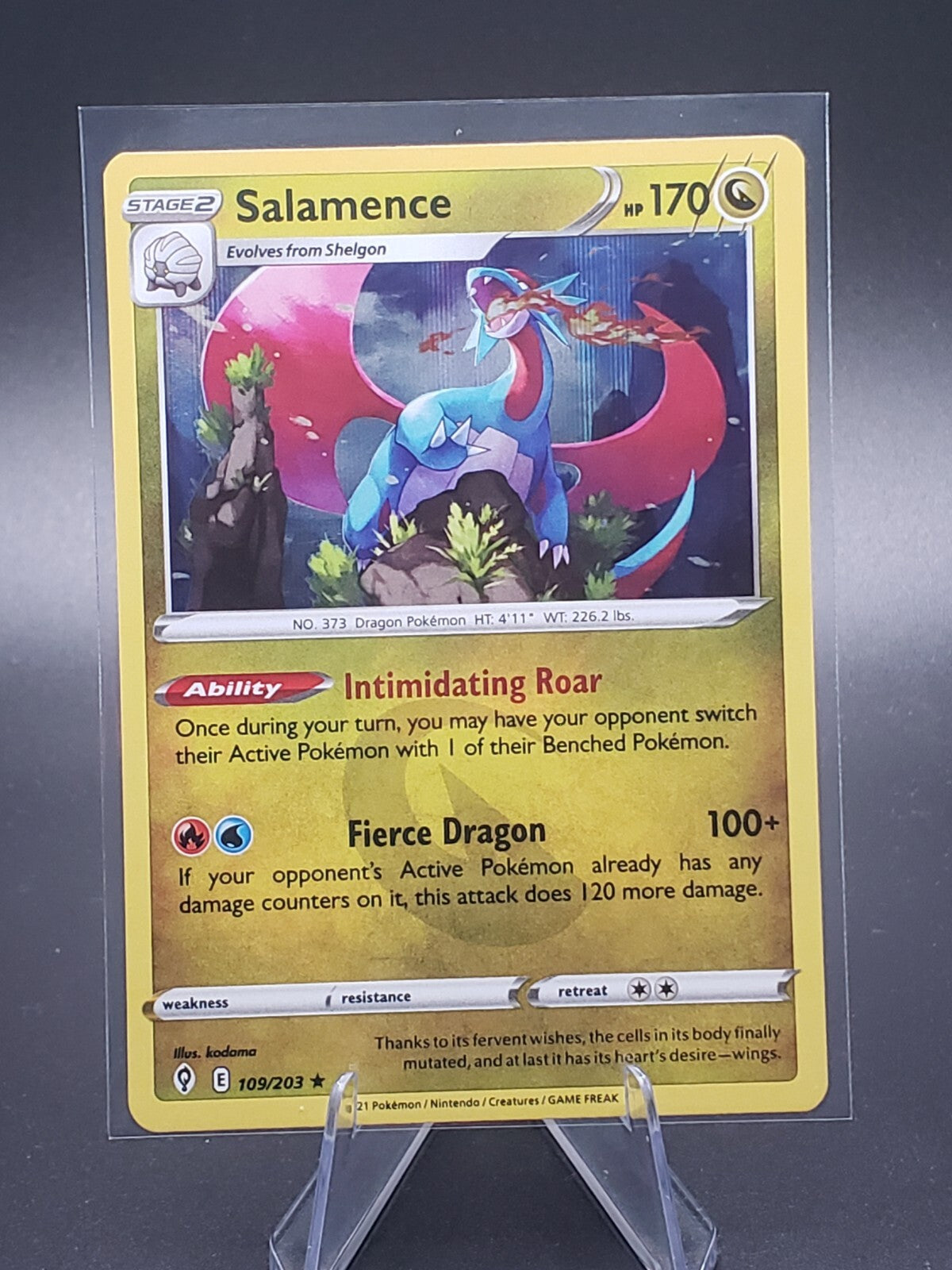 Pokémon TCG Salamence Evolving Skies 109/203 Holo Holo Rare