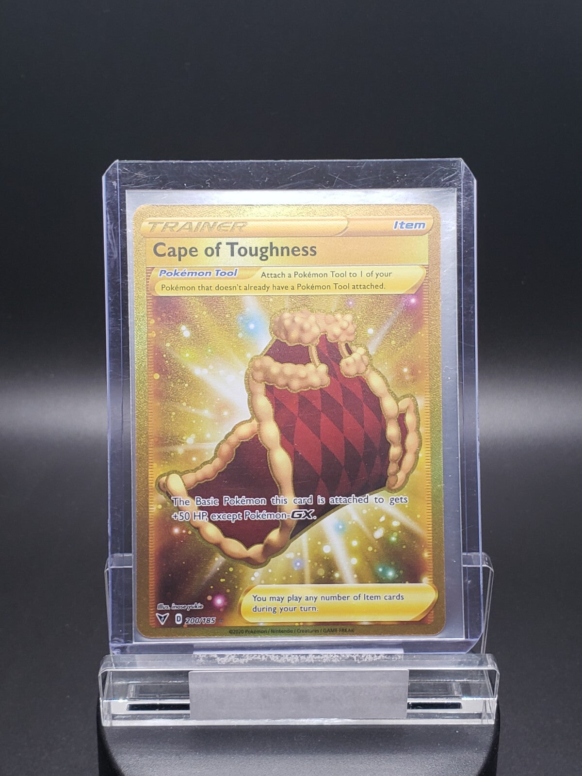 CAPE OF TOUGHNESS 200/185 VIVID VOLTAGE POKEMON (GOLD SECRET, NM)