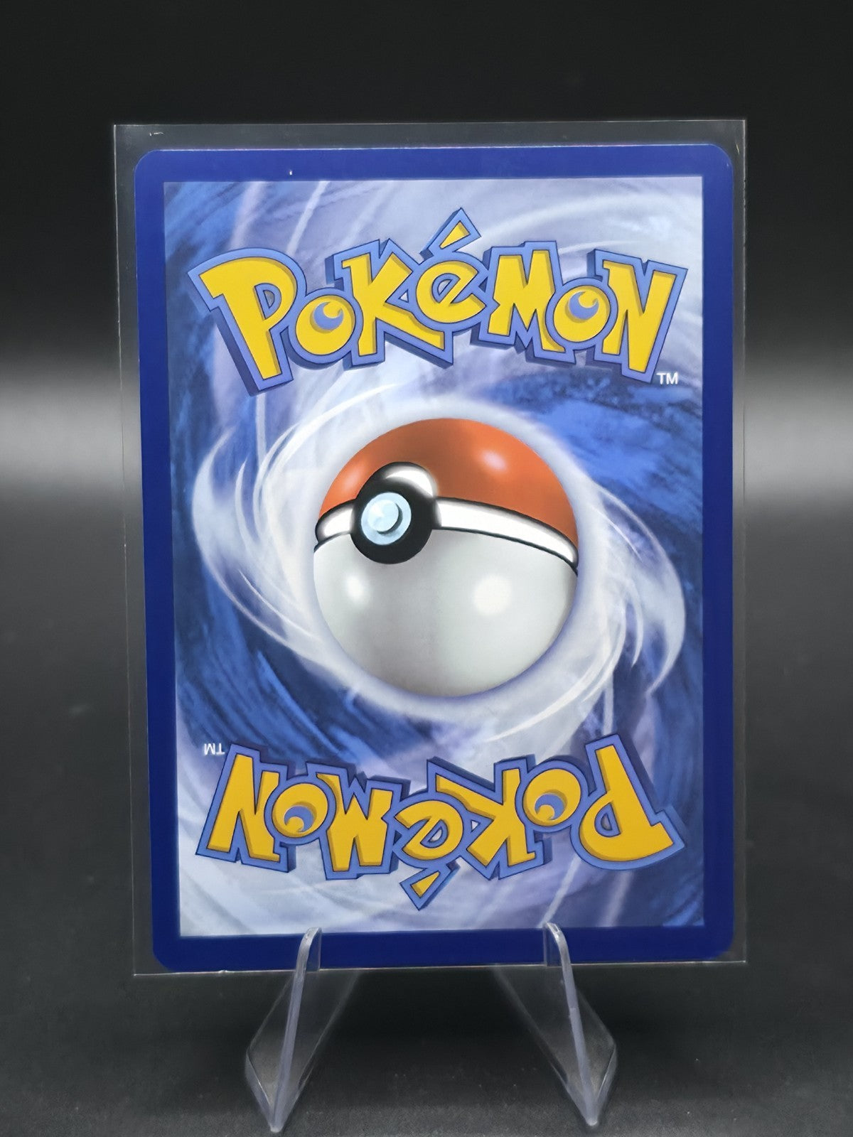 Larvitar 047/131 Sv: Prismatic Evolutions Reverse Holo